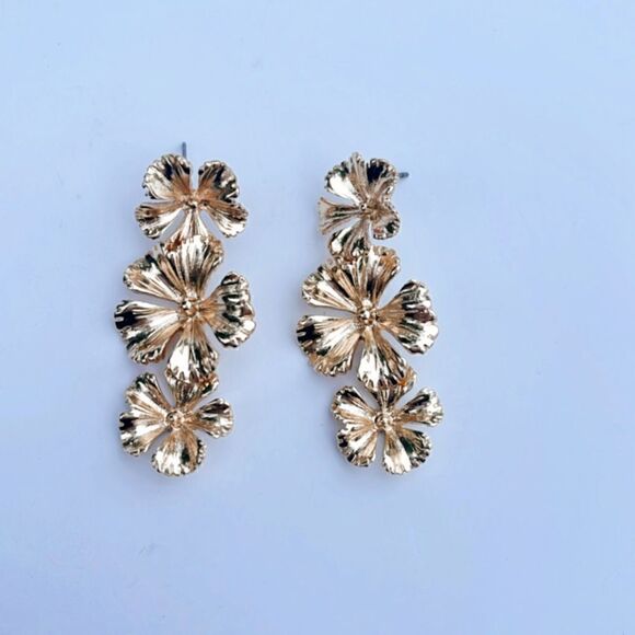 Flower dangle earrings A28 - Picture 3 of 5